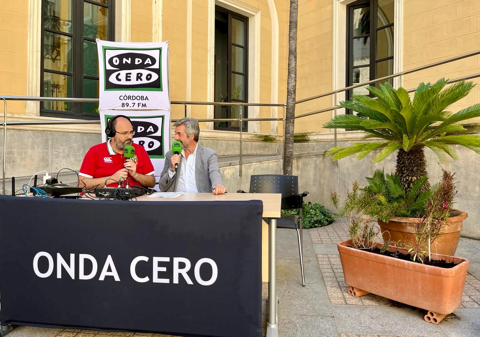 Emisión especial del programa Más de uno Córdoba, de Onda Cero, desde la sede de Vimcorsa